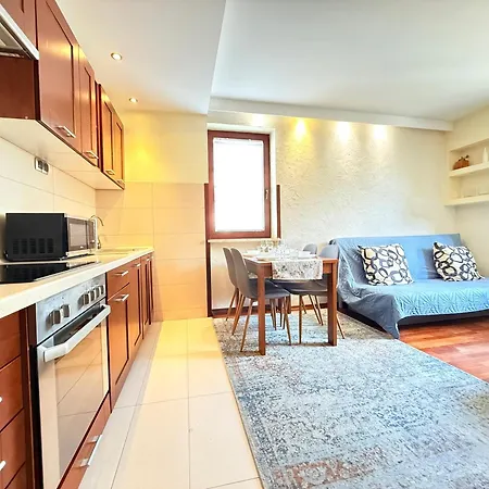 Superior Wlodarzewska, 2 Rooms, 1 Bedroom, Parking! 24h Reception! Apartment