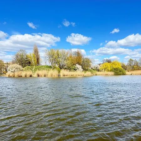 아파트 Superior Wlodarzewska, 2 Rooms, 1 Bedroom, Parking! 24h Reception! Air Condition!