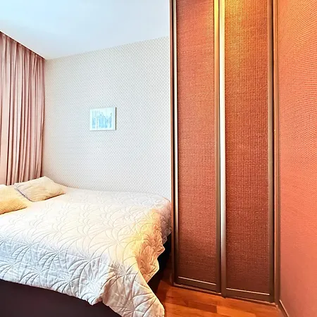 Superior Wlodarzewska, 2 Rooms, 1 Bedroom, Parking! 24h Reception! Air Condition!