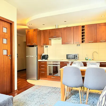 아파트 Superior Wlodarzewska, 2 Rooms, 1 Bedroom, Parking! 24h Reception! Air Condition! *