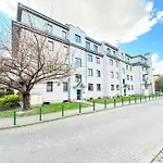 Superior Wlodarzewska, 2 Rooms, 1 Bedroom, Parking! 24h Reception! Air Condition! Varsovie